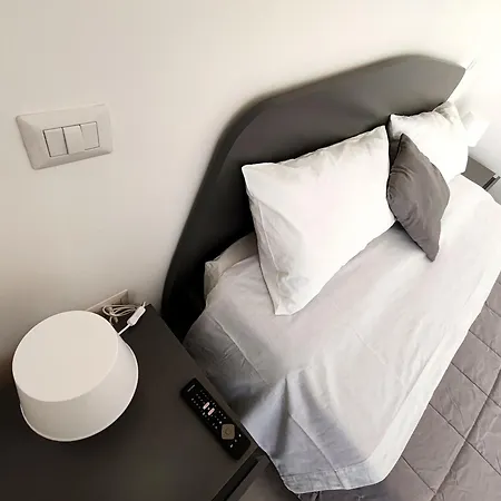 La Dama Di Loto לצ'ה