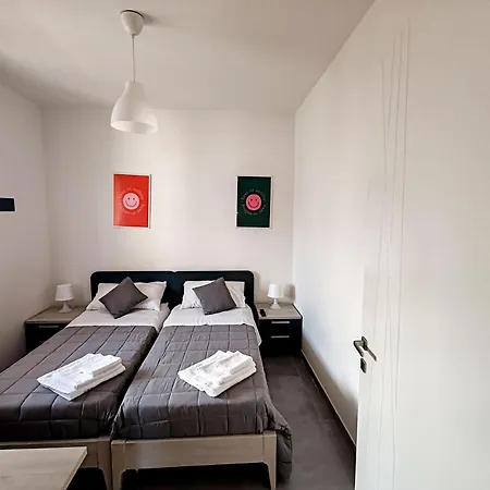 La Dama Di Loto Apartment Lecce