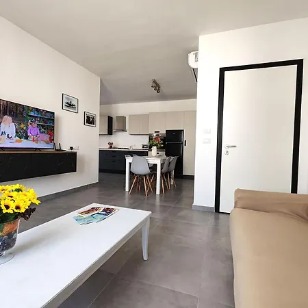 Apartment La Dama Di Loto *